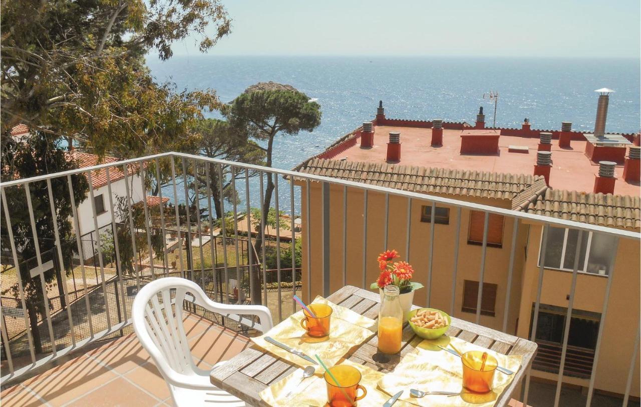 2 Bedroom Amazing Apartment In Tossa De Mar Eksteriør billede